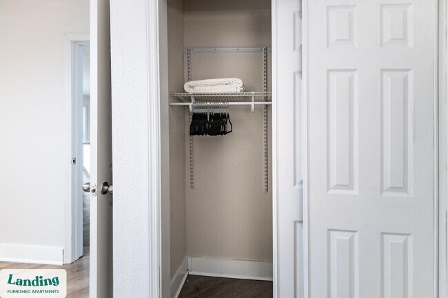 Building Photo - 1362 Passenger St