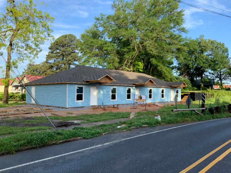 Primary Photo - 103 McClendon Ave