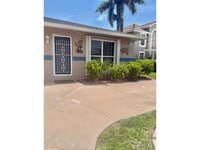 Building Photo - 1 bedroom 1 bath duplex- SW Cape -Water In...