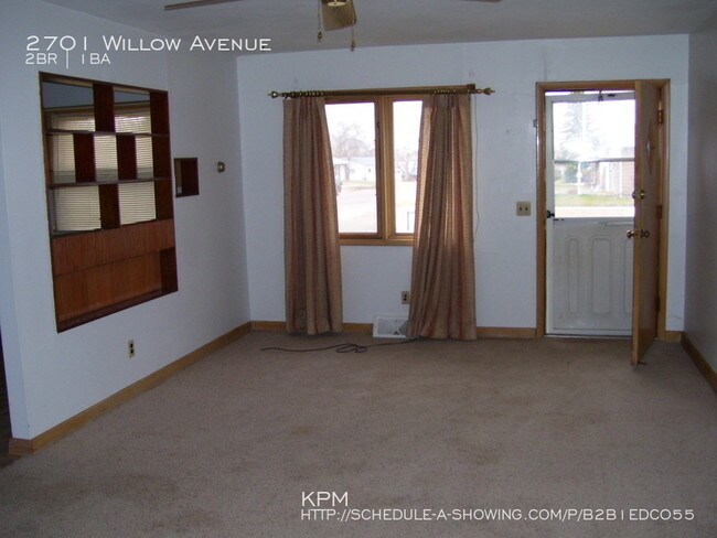 Building Photo - 2701 Willow Ave