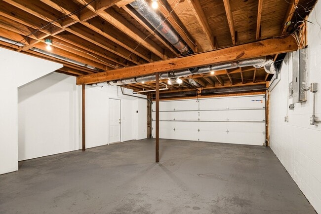 Building Photo - Beautiful Ranch Home in Thompson Station