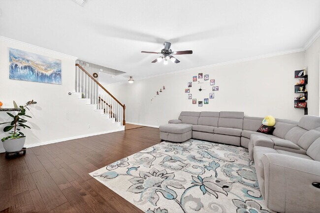 Building Photo - Well-Maintained Home in Irving – Convenient Location & Comfortable Living