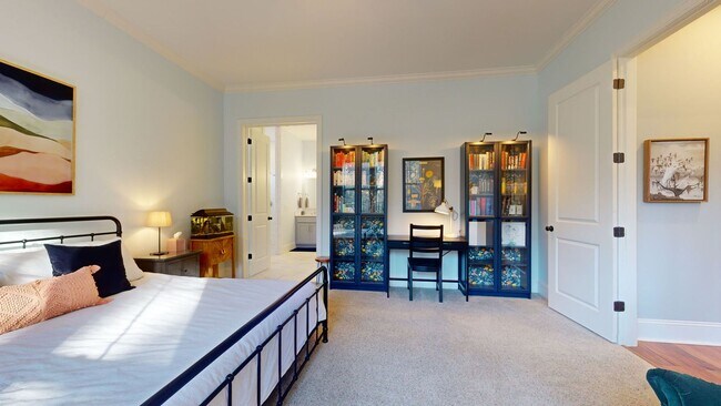 Building Photo - Luxury Home in gated Hampstead Community