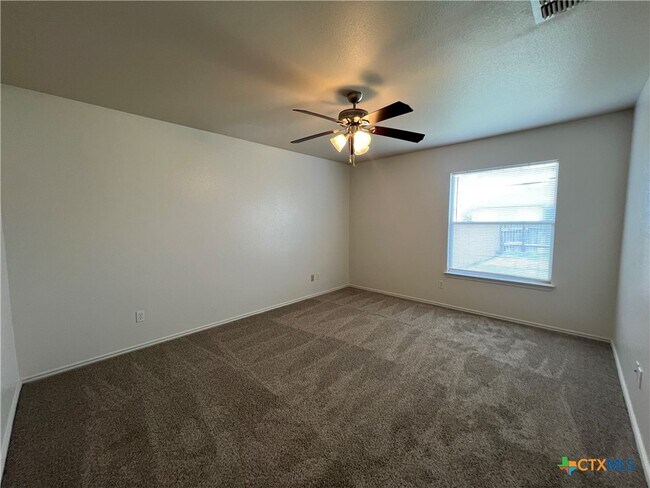 Building Photo - 3014 Douglas Fir Dr