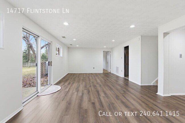 Building Photo - 14717 Flintstone Ln