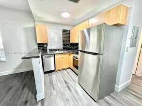 Building Photo - 1542 Drexel Ave