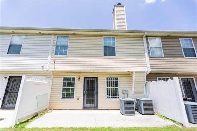 Building Photo - 2829 Vining Ridge Terrace