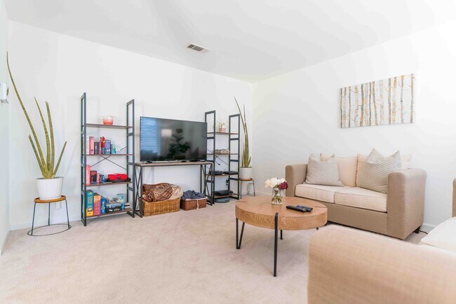 Building Photo - 2023 Habero Dr