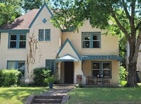 Building Photo - 5946 La Vista Dr