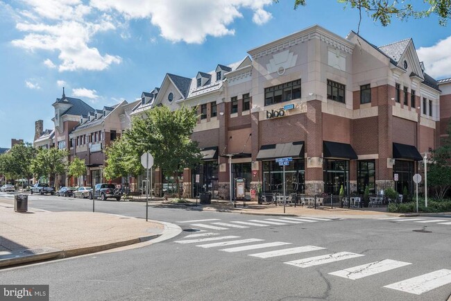 Building Photo - 42211 Yancey Terrace