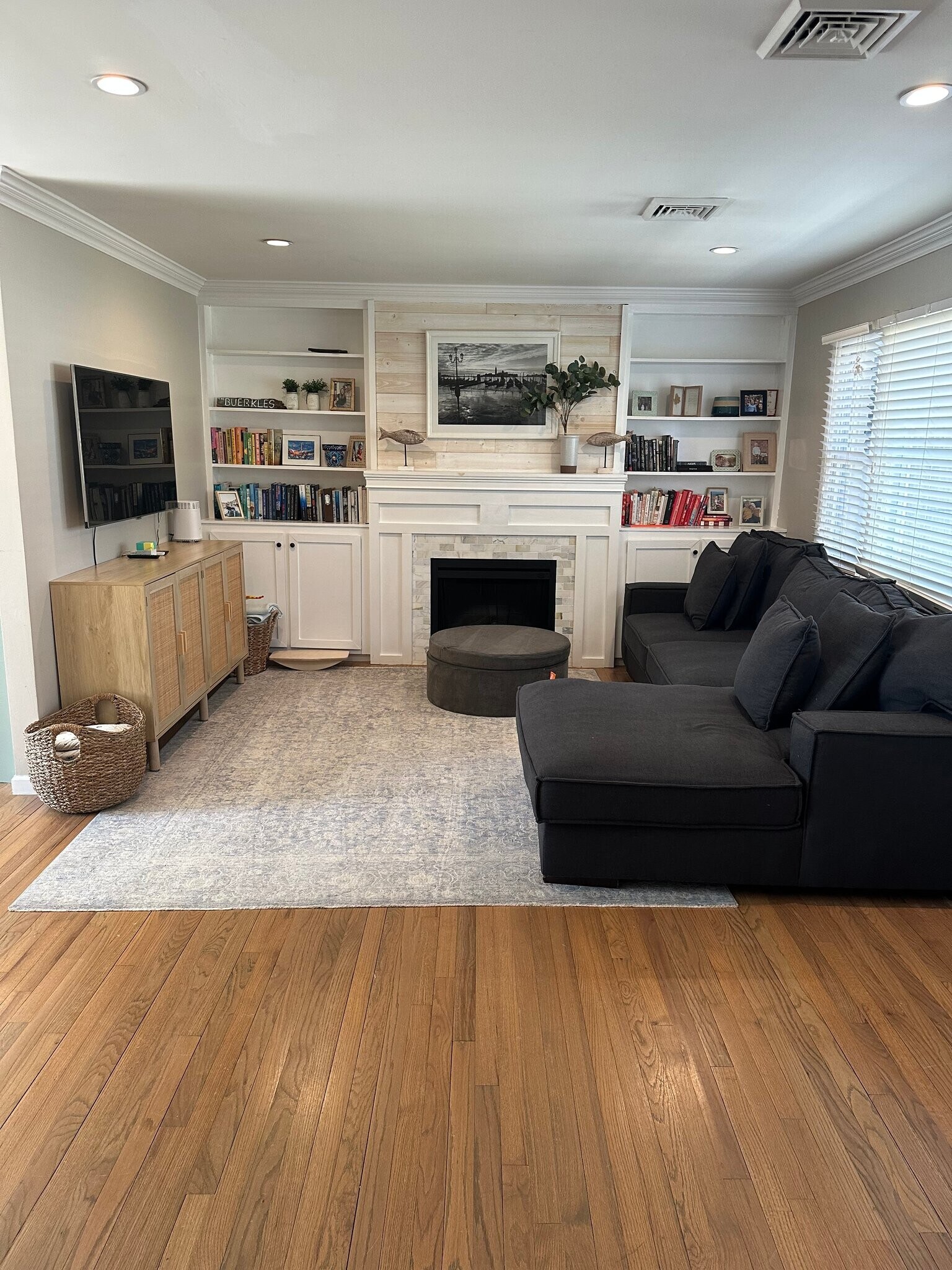 Building Photo - 46 Asbury Ave