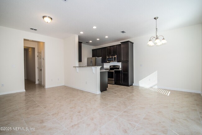 Building Photo - 129 Moultrie Village Ln
