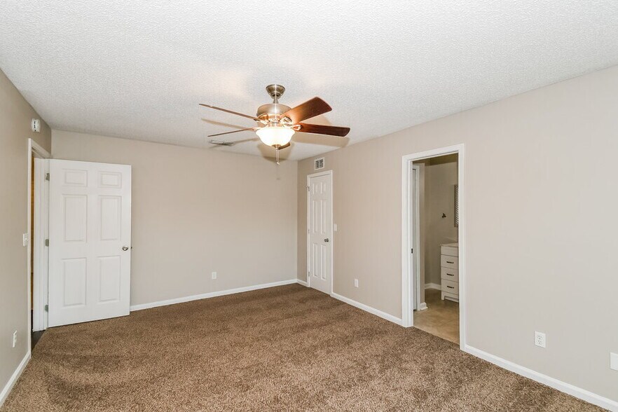 Building Photo - 2936 Waters View Cir