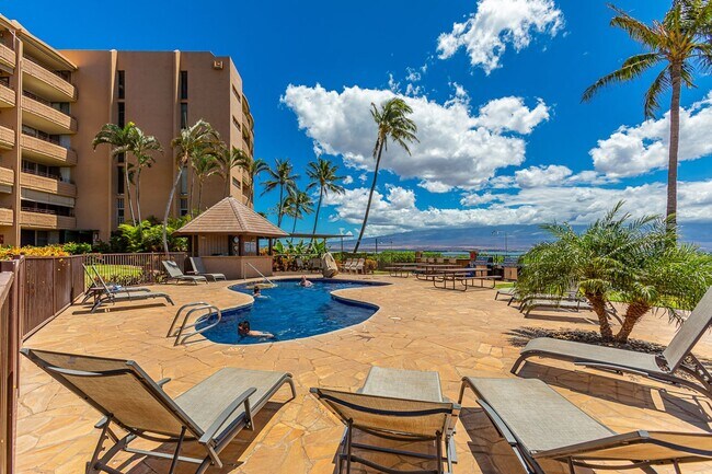 Building Photo - 150 Hauoli St