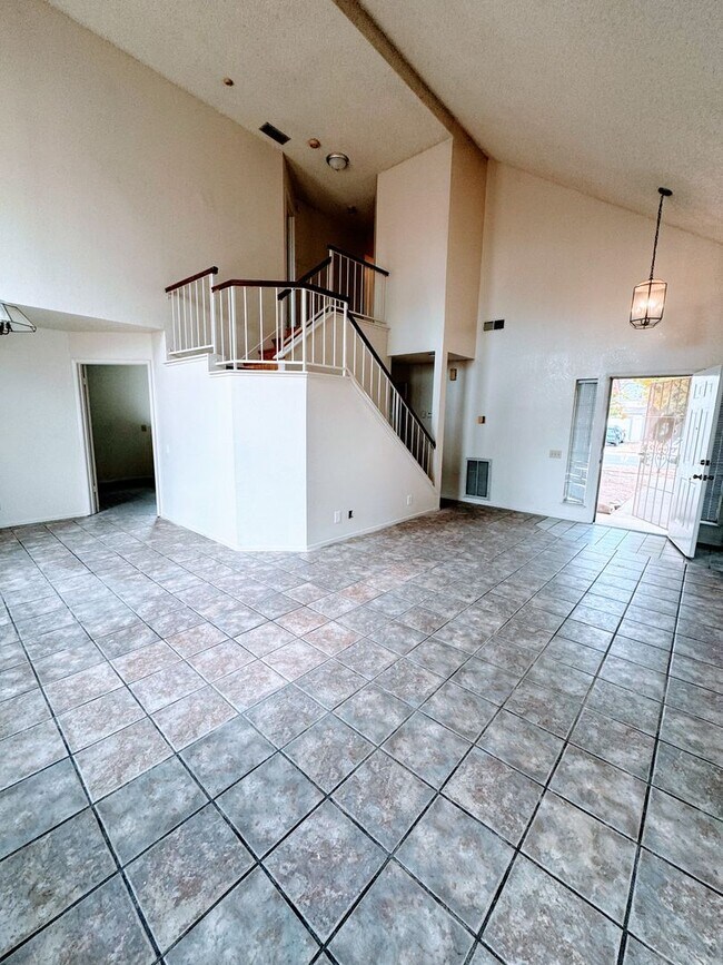 Building Photo - 5141 Bassett Way