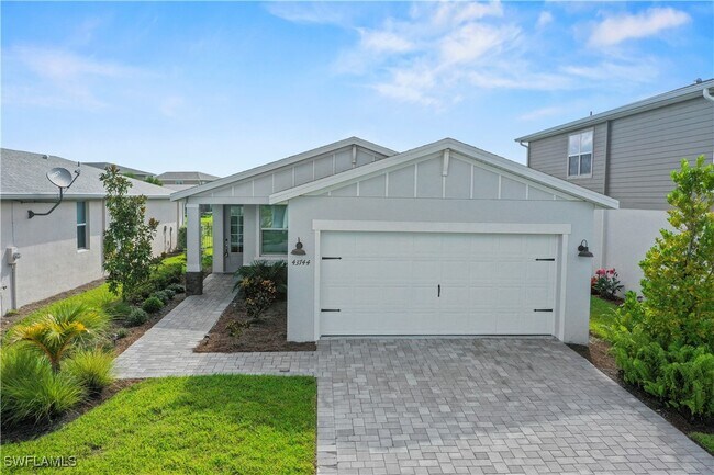 Building Photo - 43744 Cattleman Dr