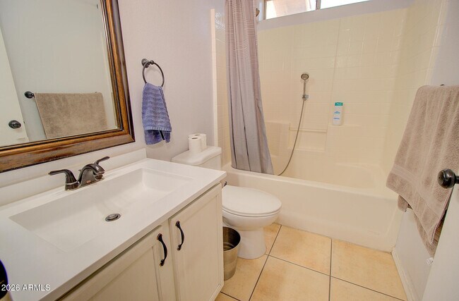 Building Photo - 1920 N Palo Verde Ct