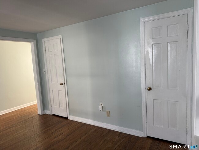 Building Photo - 95-97-97 Locust St