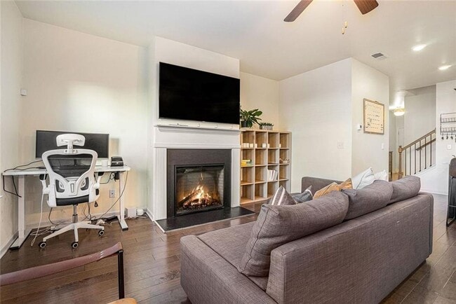 Building Photo - 5526 Donerail St