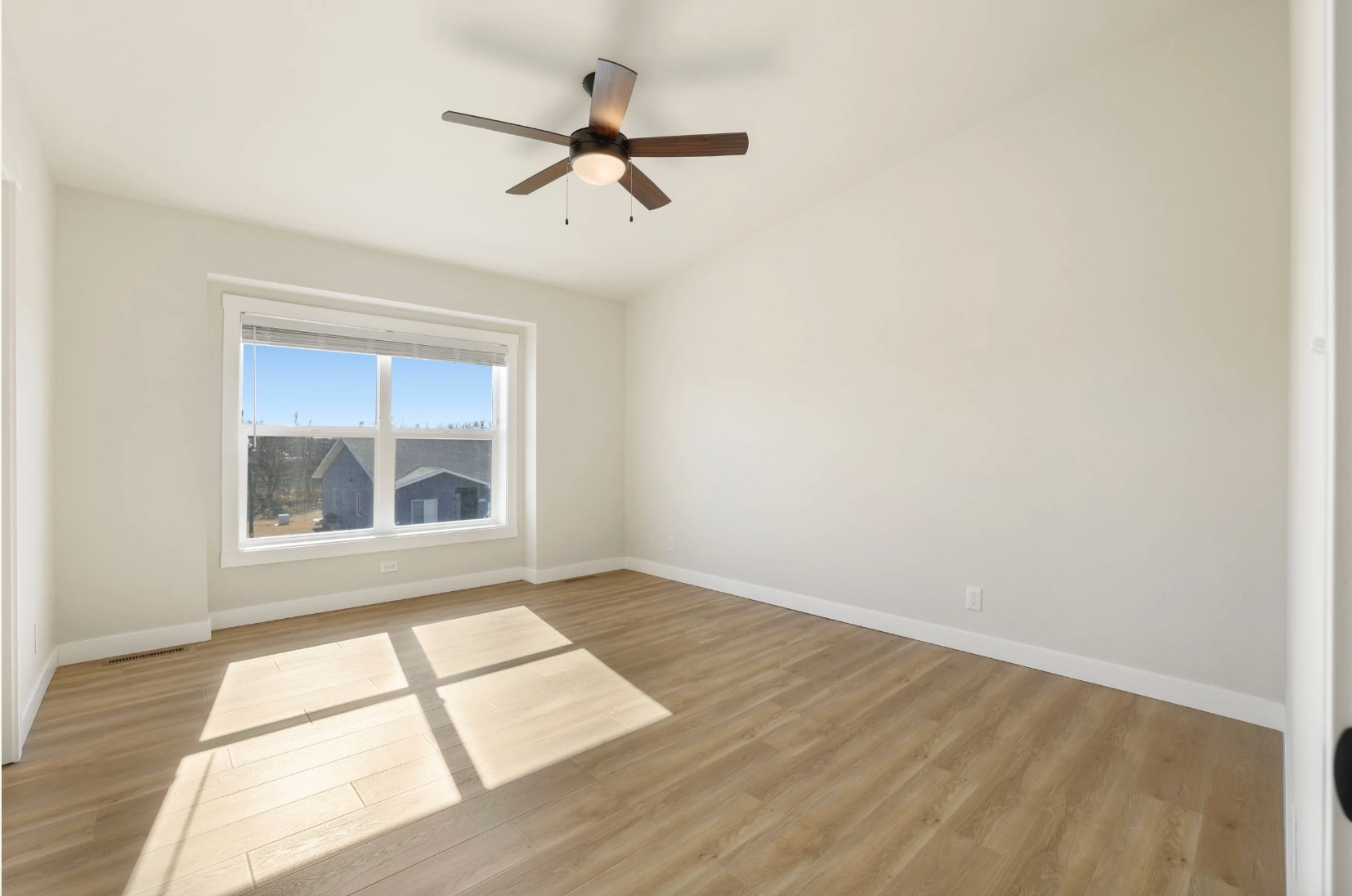 Building Photo - 3130 W Laux Dr