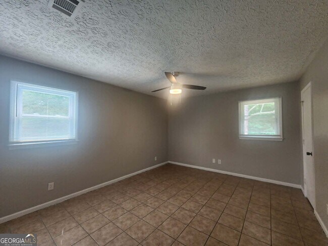 Building Photo - 115 Plum Orchard Rd