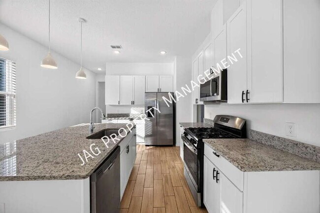 Building Photo - 2199 Emerald Springs Dr