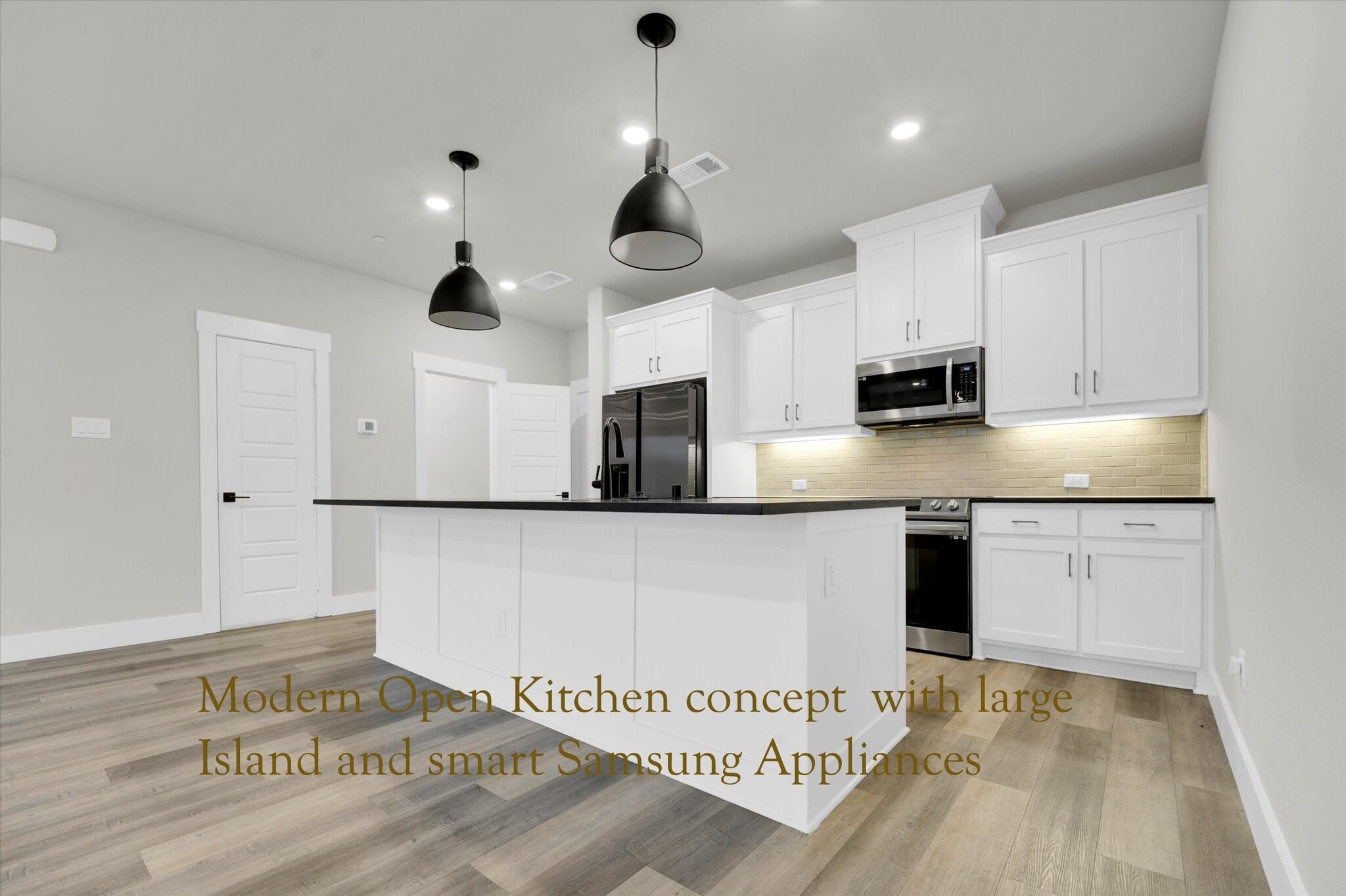 Building Photo - 2610 La Cala Dr