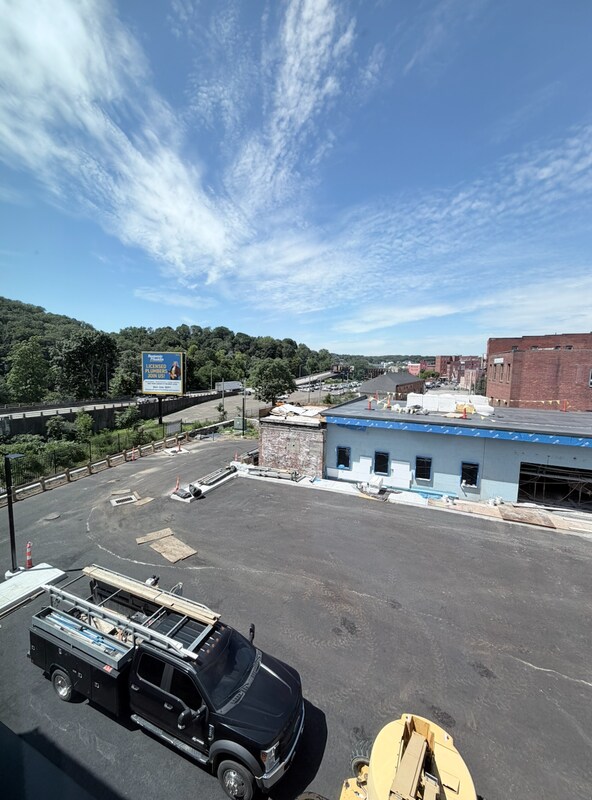 Building Photo - 345 Main St