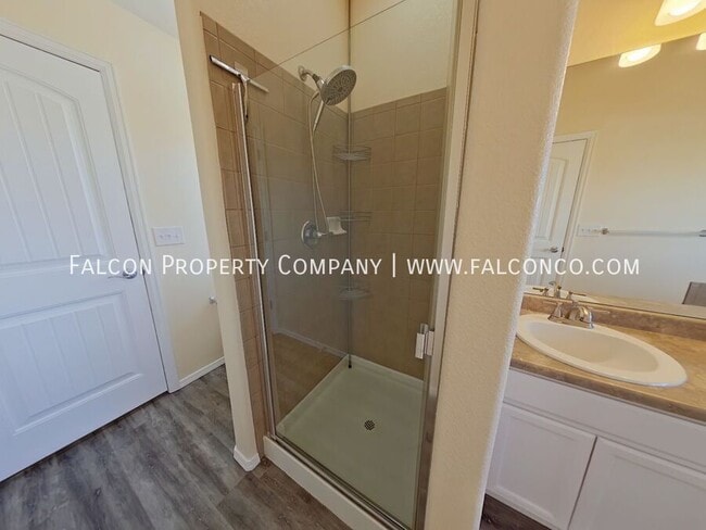 Building Photo - 10151 Silver Stirrup Dr