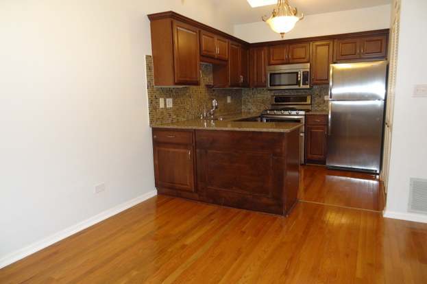 Building Photo - 450 Bridle Trail