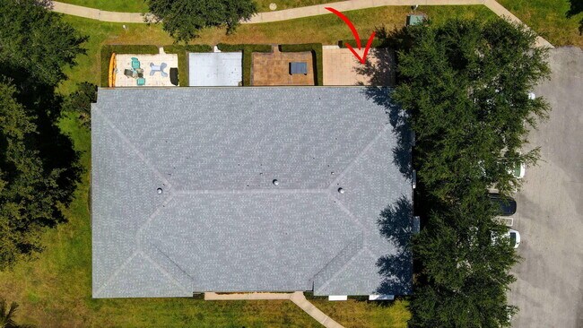 Building Photo - 2305 Lowson Blvd