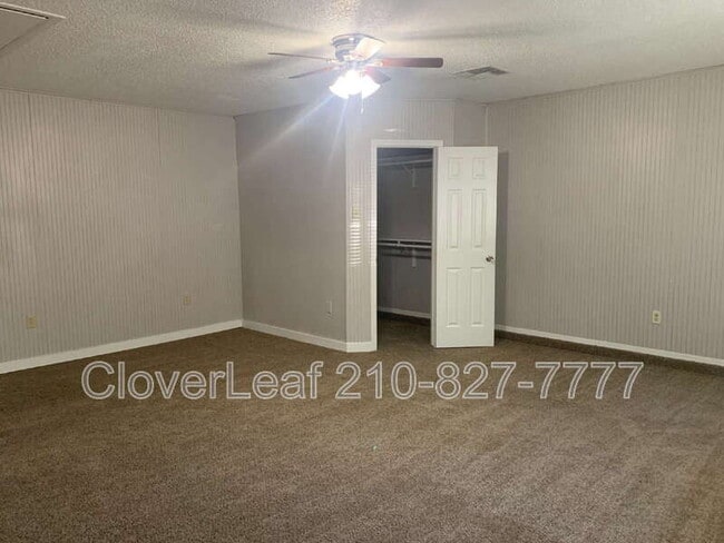 Building Photo - 4961 Champlain Dr