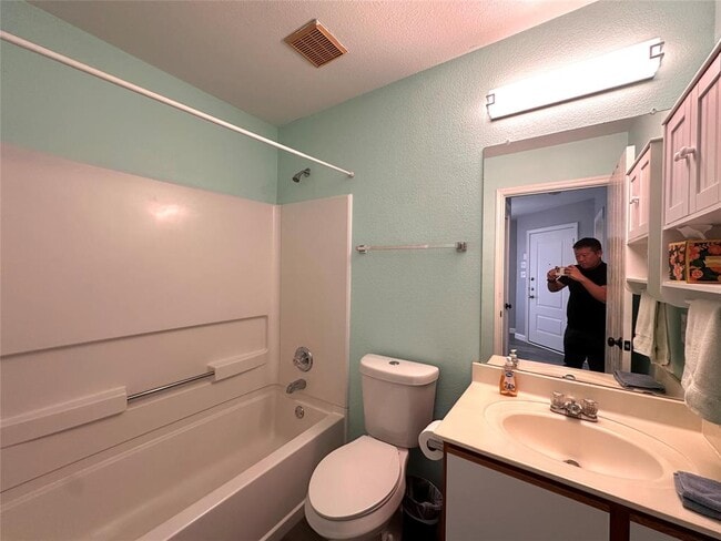 Building Photo - 5604 Man O War Dr