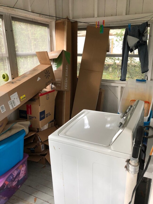 Building Photo - Marsh View Ranch