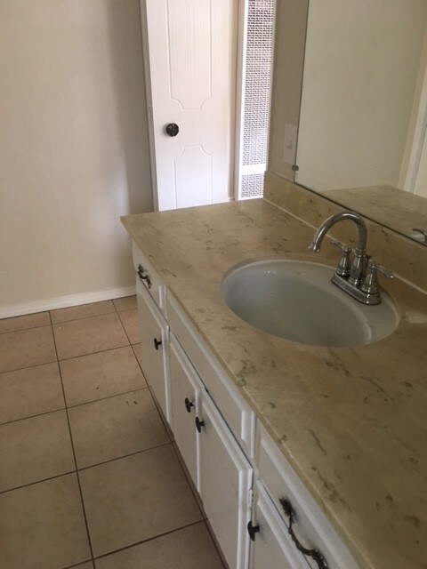 Building Photo - 303 Commonwealth Ave