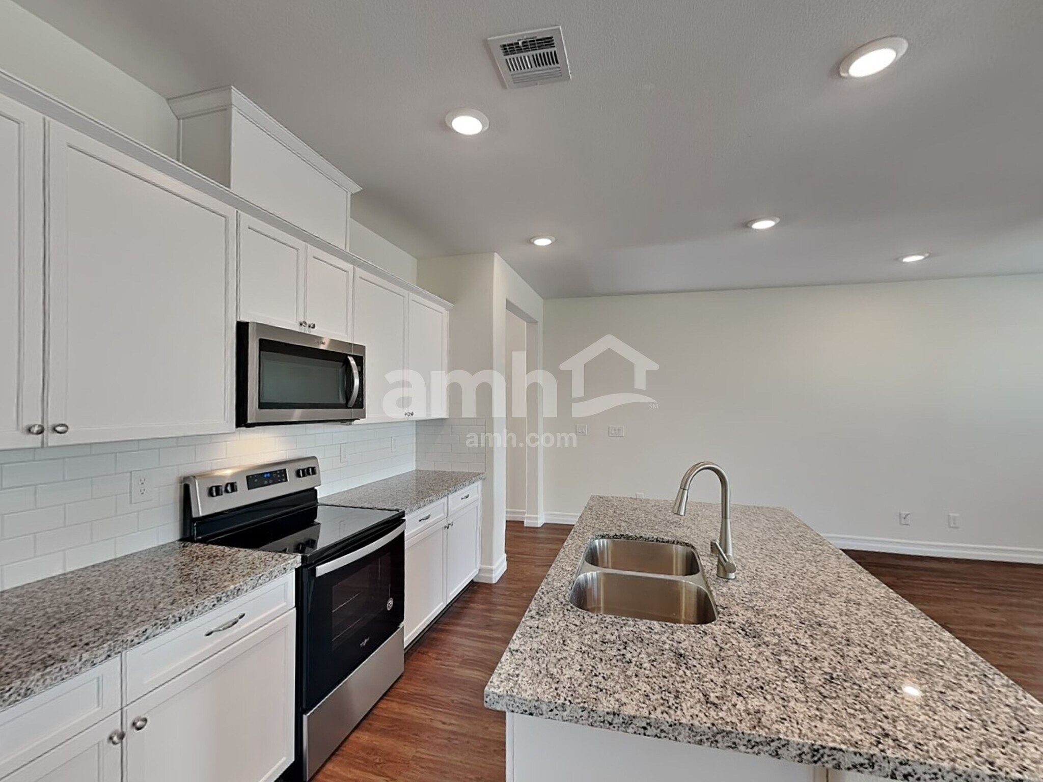 Building Photo - 6138 W Haleh Ave