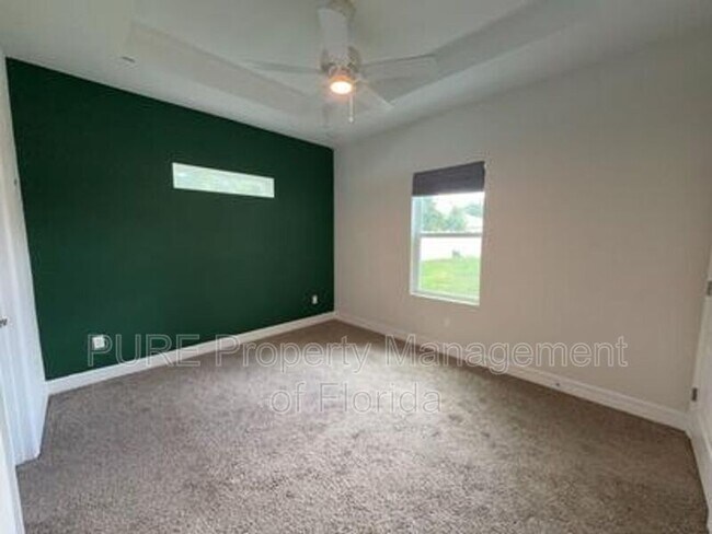 Building Photo - 13831 SW 33rd Terrace