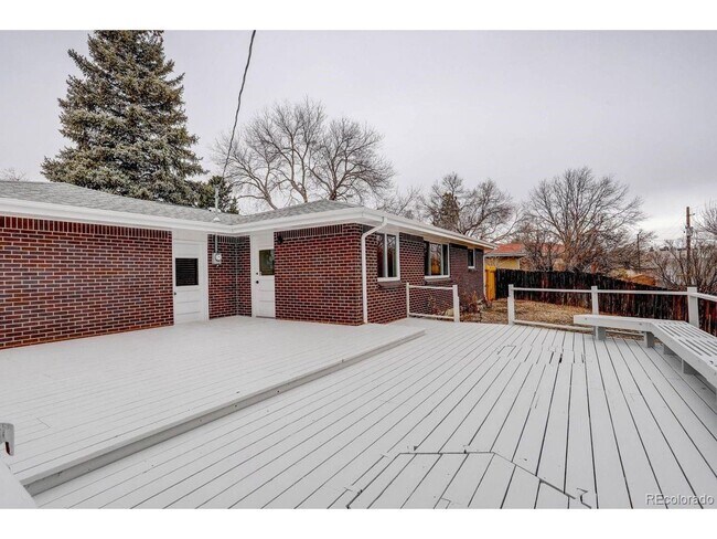 Building Photo - Spotless Allendale Ranch