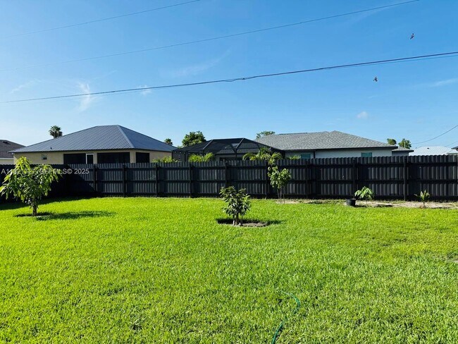 Building Photo - 500 NW 5th St