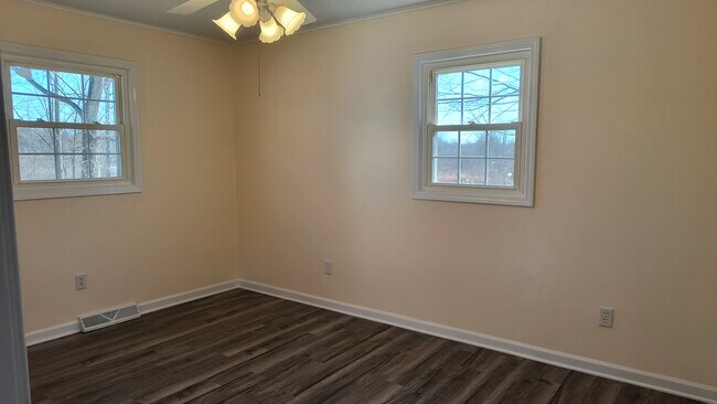 Building Photo - 8120 4 Mile Rd