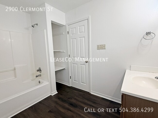 Building Photo - 2900 Clermont St