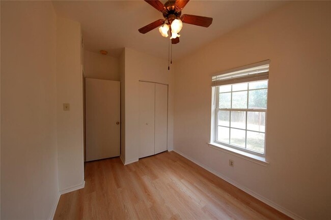 Building Photo - 412 Northern Trail