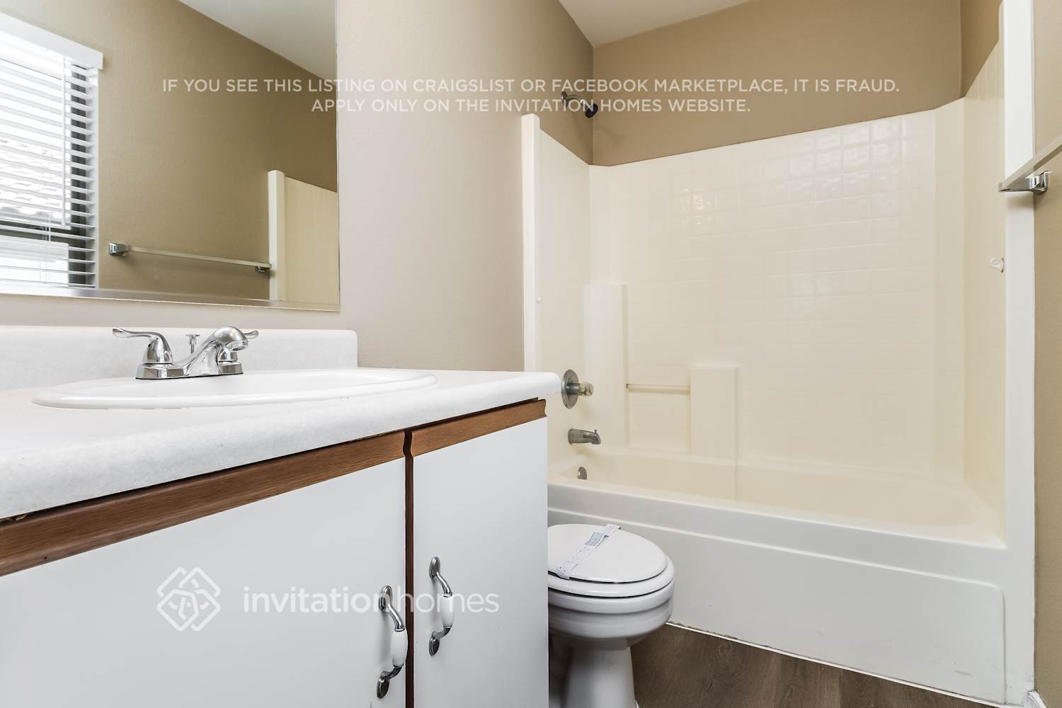 Building Photo - 8525 E Laguna Azul Ave