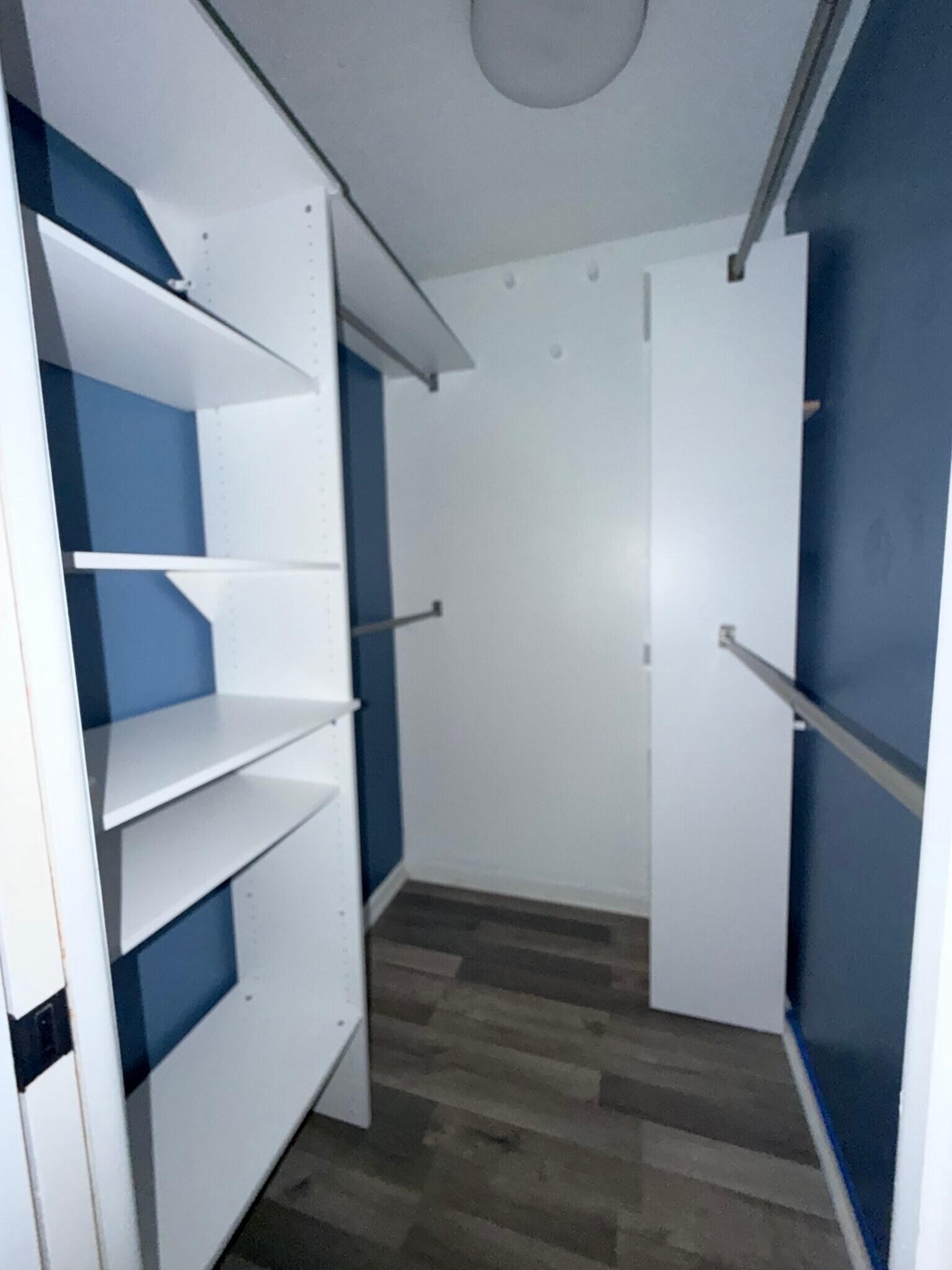 Building Photo - 5920 7th Ave W