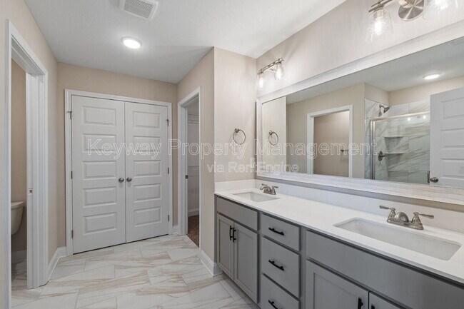 Building Photo - 1115 Jolly Ln