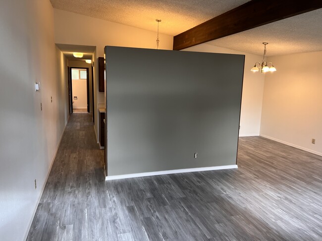 Building Photo - 17707 Linden Ave N