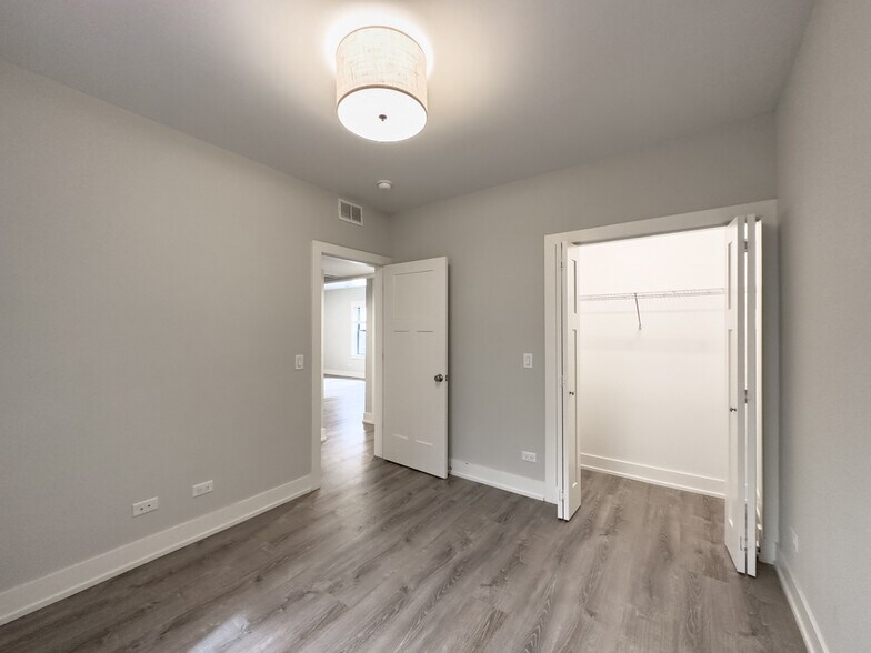 Building Photo - 1148 Maple Ave