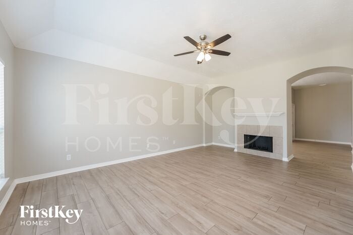 Building Photo - 23522 Goldking Cross Ct