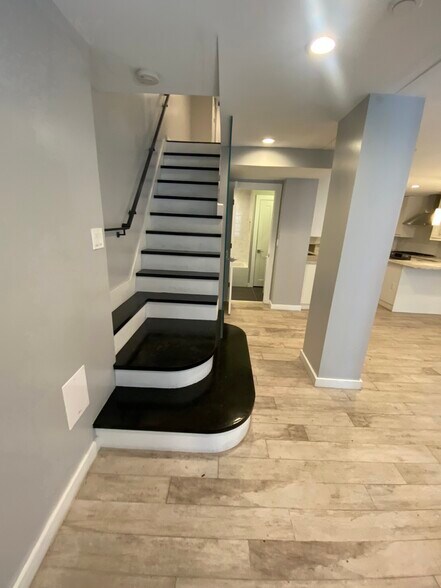 Building Photo - 471 Massachusetts Ave