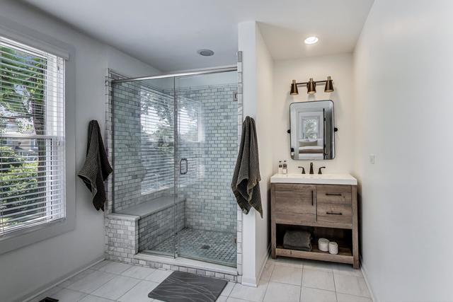 Building Photo - 102 S Quincy St